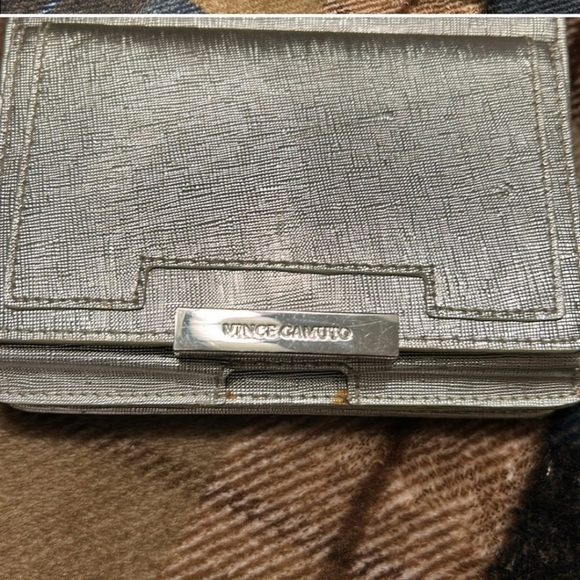 Vince Camuto Shimmering Silver Crossbody Wallet - Picture 2 of 16